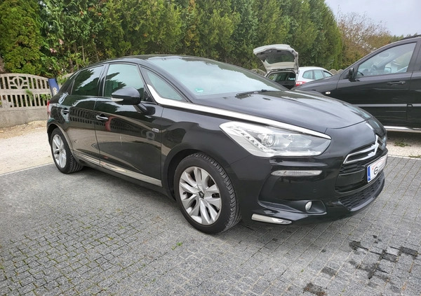 Citroen DS5 cena 42500 przebieg: 199900, rok produkcji 2013 z Białogard małe 407